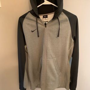 nike zip up hoodie